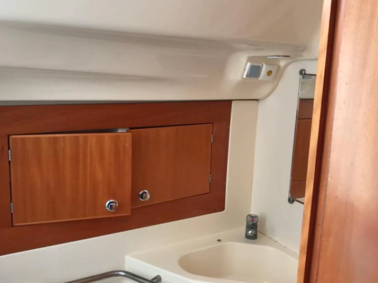 Hire Sailboat with or without skipper Elan Palma de Mallorca