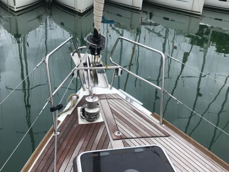 Sailboat hire in Palma de Mallorca - Jeanneau Sun Odyssey 519