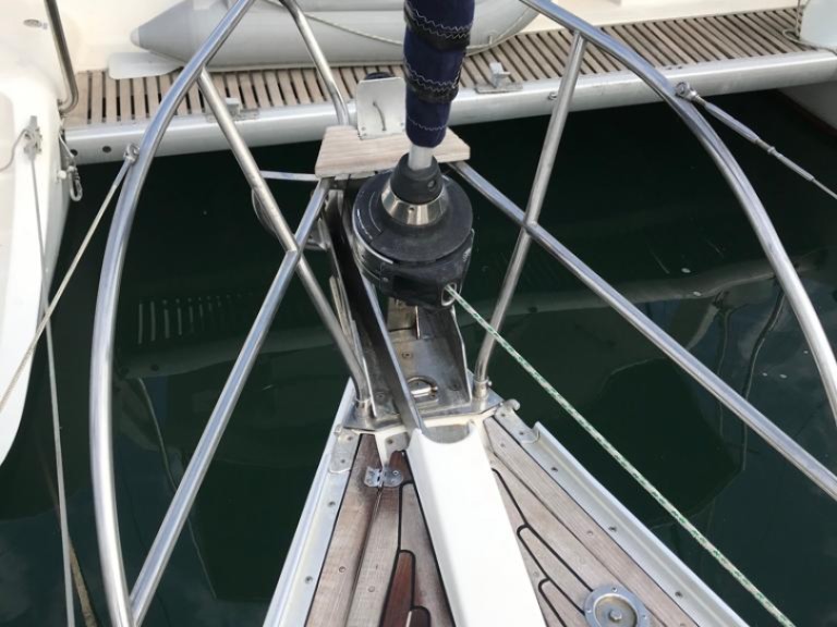 Sailboat to hire Las Galletas at the best price