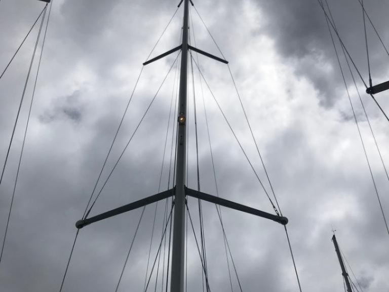 Hire a Jeanneau Sun Odyssey 419 Palma de Mallorca