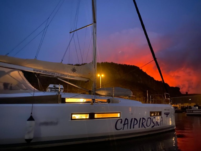 Hire Sailboat with or without skipper Jeanneau Palma de Mallorca