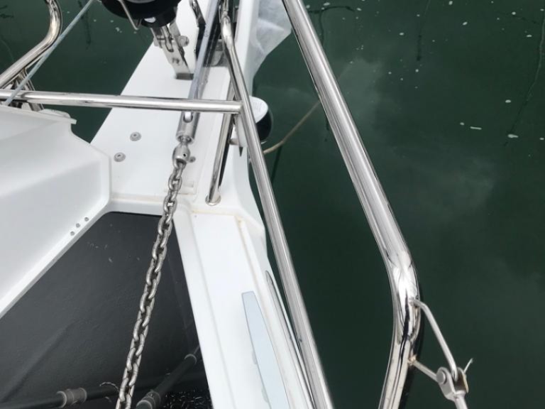 Charter a Jeanneau Sun Odyssey 419 in Las Galletas on Samboat