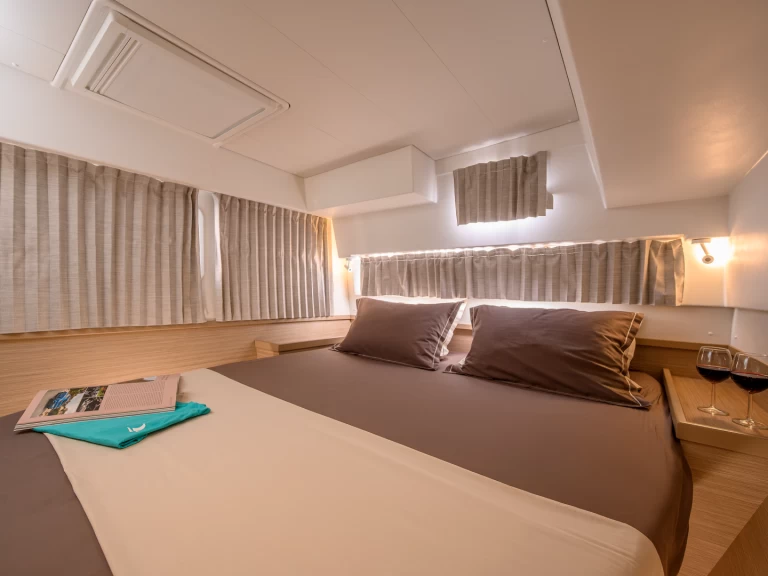 Catamaran hire in Trogir - Lagoon Lagoon 42