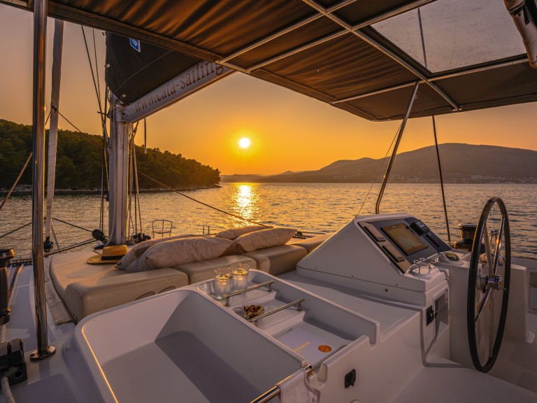 Charter a Lagoon Lagoon 450 F in Trogir on Samboat