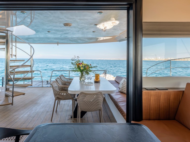 Catamaran hire in Lávrio -  Catamaran J-Yachts