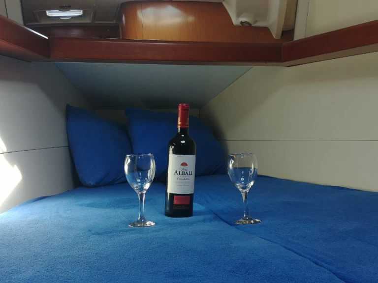 Yacht hire Zakynthos cheap Oceanis 40