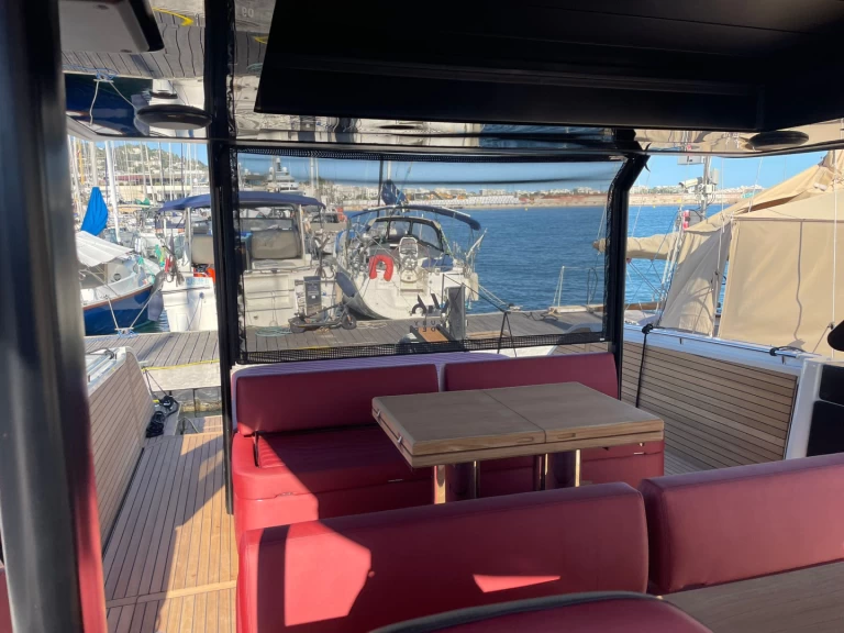 Hire Motorboat Cranchi with a boat licence