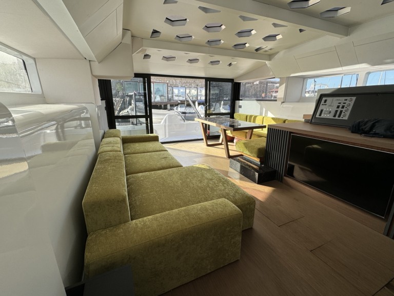 Catamaran hire in Zadar -  Delta F40-XT