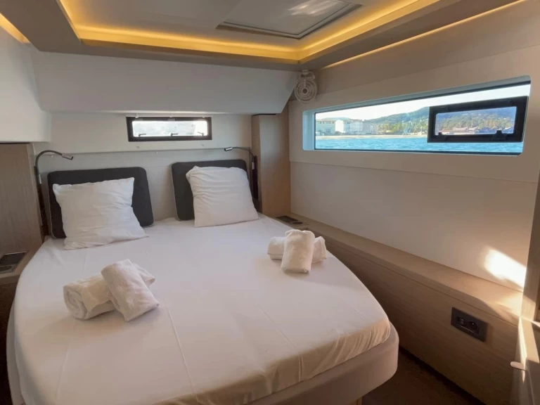 Yacht charter Port Grimaud - Lagoon Lagoon 46 on SamBoat