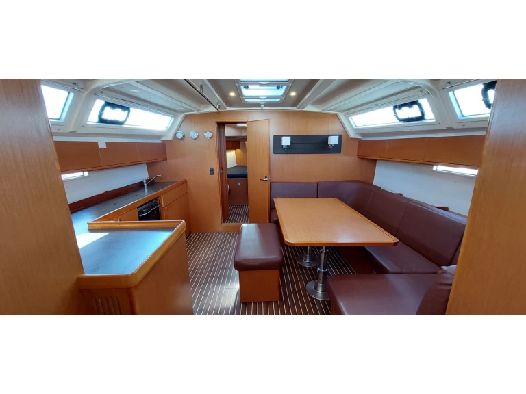 Charter a Bavaria Cruiser 46 in Olbia on Samboat