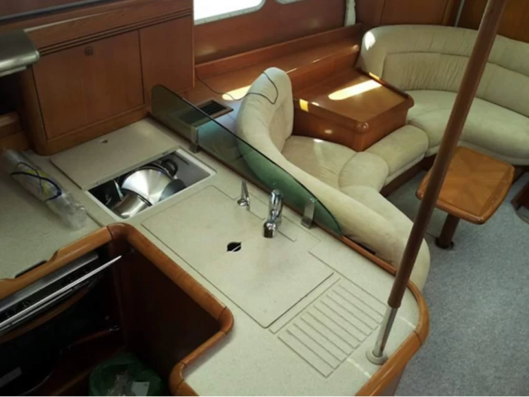 Hire a Jeanneau Sun Odyssey 54 DS Pisticci