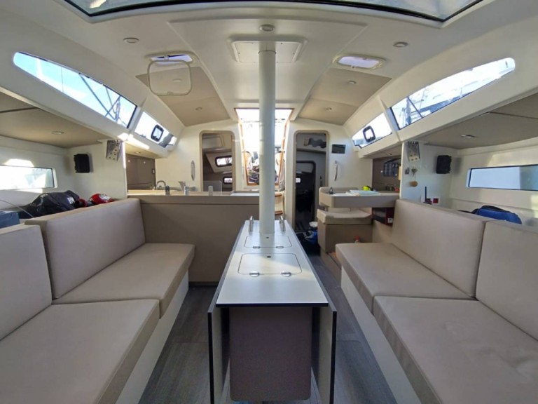 Hire Sailboat with or without skipper RM Saint-Quay-Portrieux