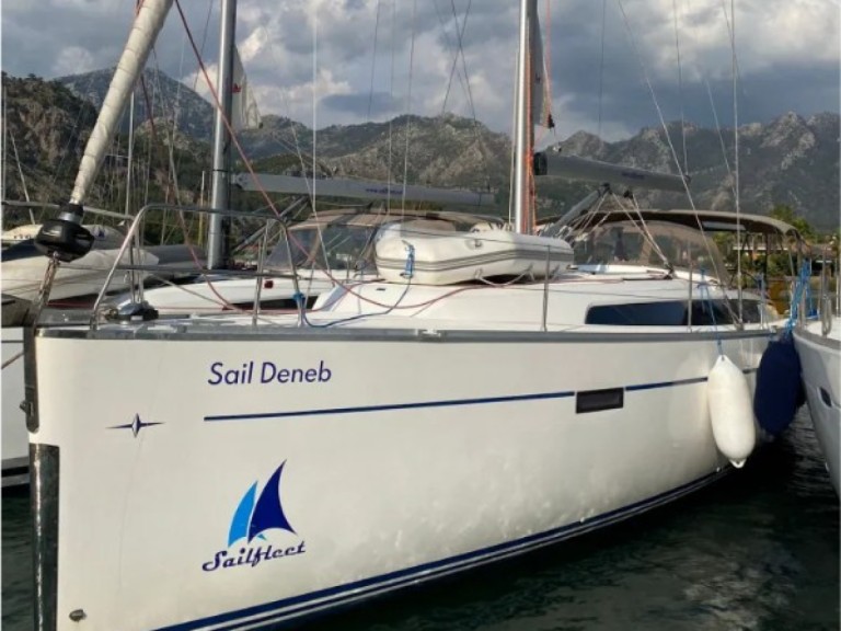 Hire a Bavaria Cruiser 46 Orhaniye