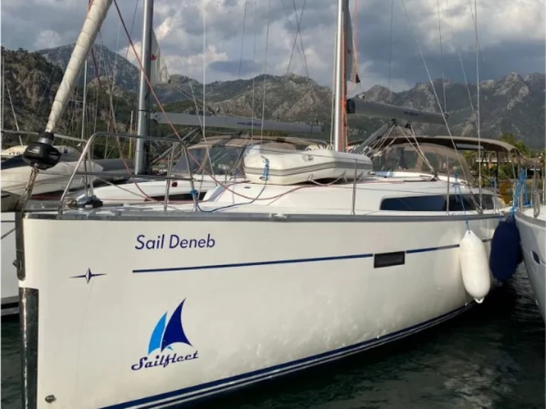 Hire a Bavaria Cruiser 46 Orhaniye