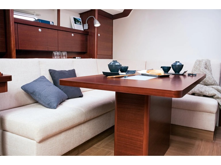 Hire a Hanse Hanse 470 Vlychada