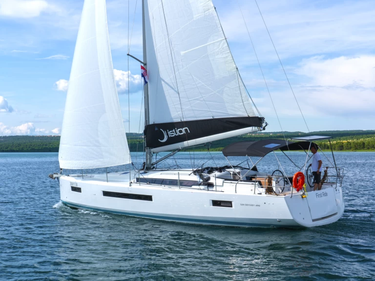 Hire Sailboat with or without skipper Jeanneau Skradin