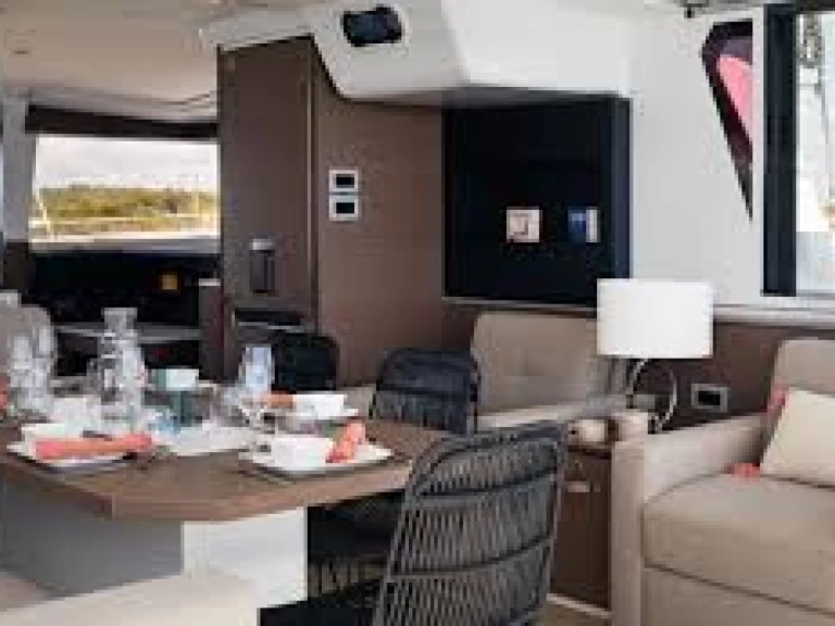 Catamaran hire in Ajaccio - BALI 4.2 VI (4D/2C/2P) BALI 4.2 VI