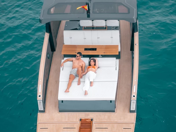 Yacht hire Cavalaire-sur-Mer cheap T40