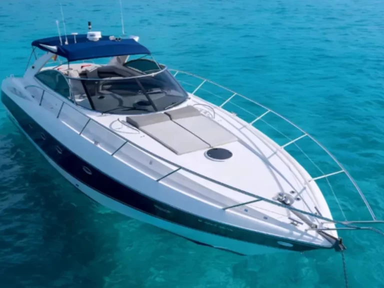 Charter a Sunseeker Camargue 50 in Ibiza Town on Samboat