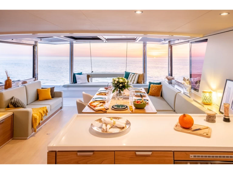 Yacht hire Port d'Andratx cheap Bali 5.4