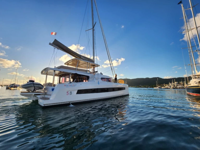 Yacht hire Port Cogolin cheap BALI 5.8