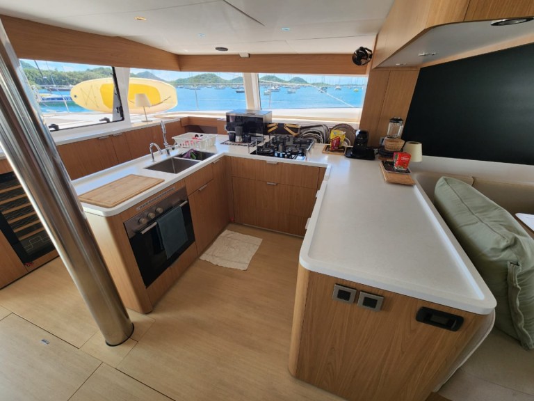 Catamaran hire in Port Cogolin - 15 BALI 5.8