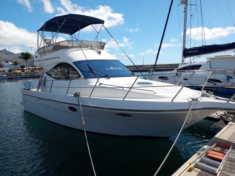 Yacht hire Polignano a Mare cheap 36 fly