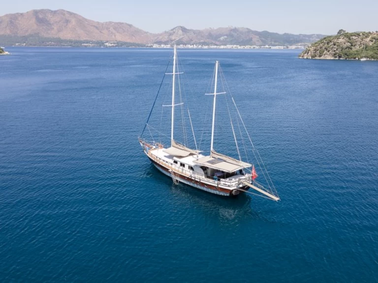 Yacht hire Vlorë cheap Gulet Boat 