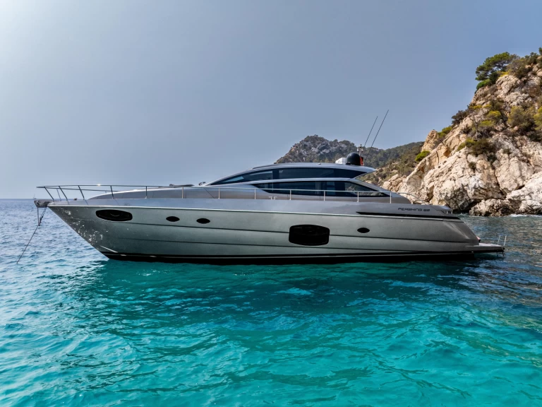 Hire a Pershing Pershing 62 Ibiza Magna
