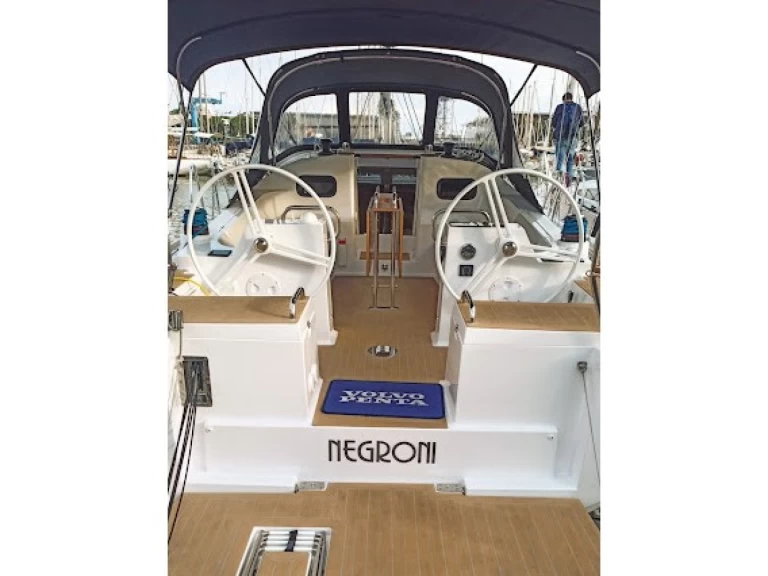 Charter a Elan Impression 40.1 in Ibiza Town on Samboat