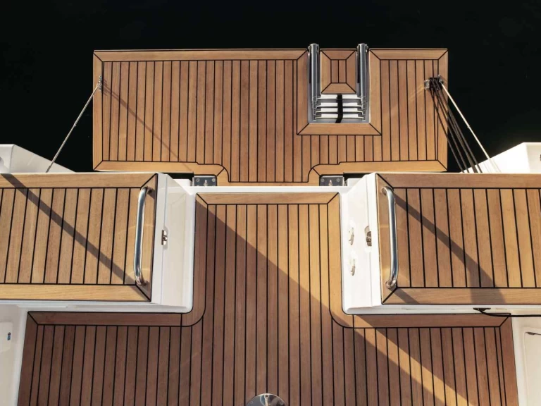 Sailboat to hire Ibiza Town at the best price