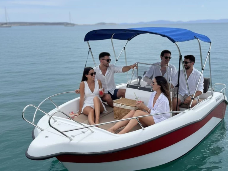 Charter a Mareti 45O open in Roda de Barà on Samboat
