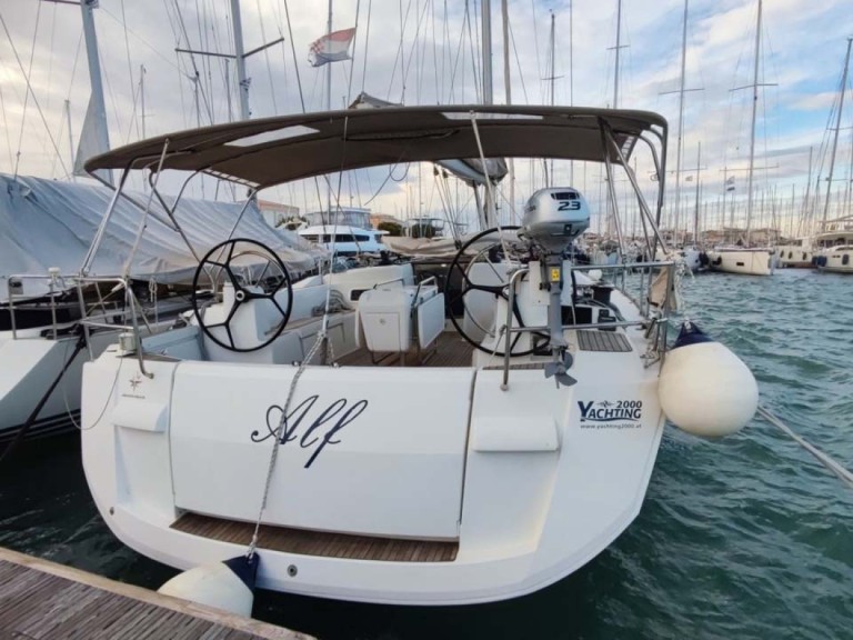 Yacht charter Lefkáda - Jeanneau Sun Odyssey 519 on SamBoat