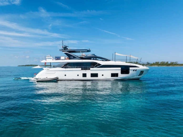 Hire a Azimut Azimut 88 South Miami Beach