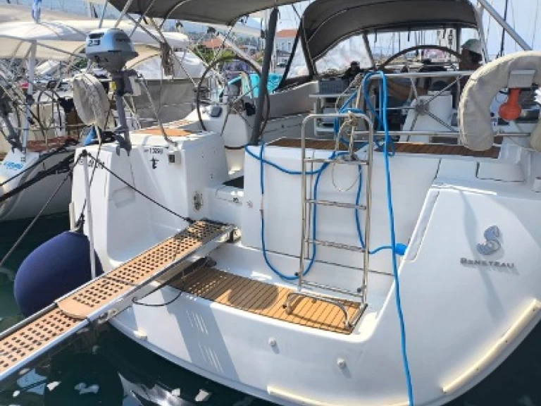 Hire Sailboat with or without skipper Bénéteau Pálairos