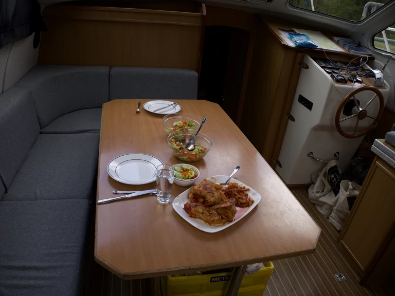 Yacht charter Lübz -  Tarpon 37 DP on SamBoat