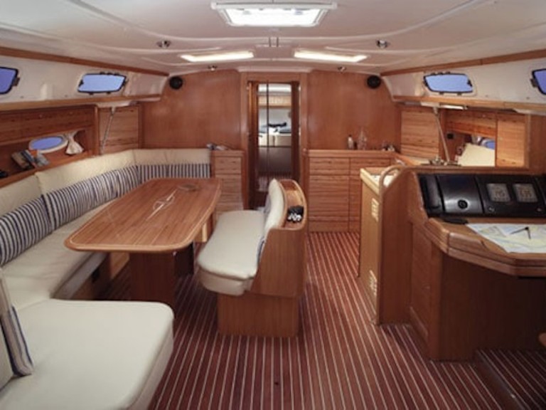 Yacht hire Nikiána cheap Bavaria 50