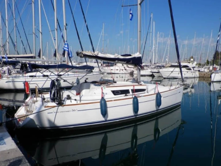 Hire Sailboat  with a boat licence