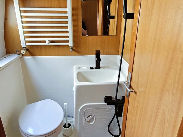 Charter a  Tarpon 37 DP in Lübz on Samboat