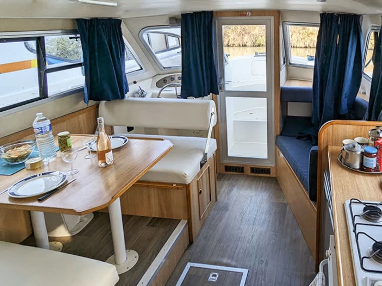 Yacht charter Trèbes -  Cirrus B on SamBoat