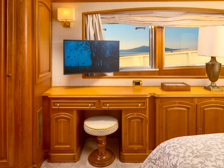 Hire a Benetti Benetti Classic 115 Trogir