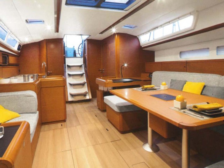 Sailboat hire in Lefkáda - Jeanneau Sun Odyssey 519