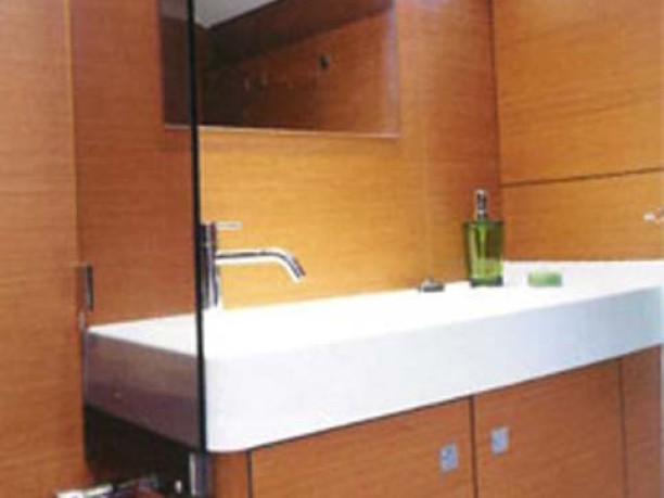 Charter a Jeanneau Sun Odyssey 519 in Lefkáda on Samboat