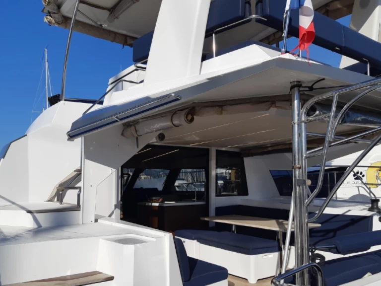 Catamaran to hire Ajaccio at the best price