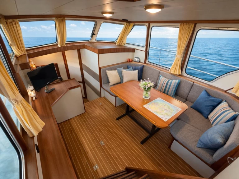 Hire a Pedro Skiron Typ 3 Waren (Müritz)