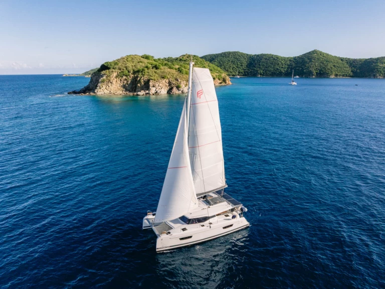 Yacht hire Road Town cheap Isla 40