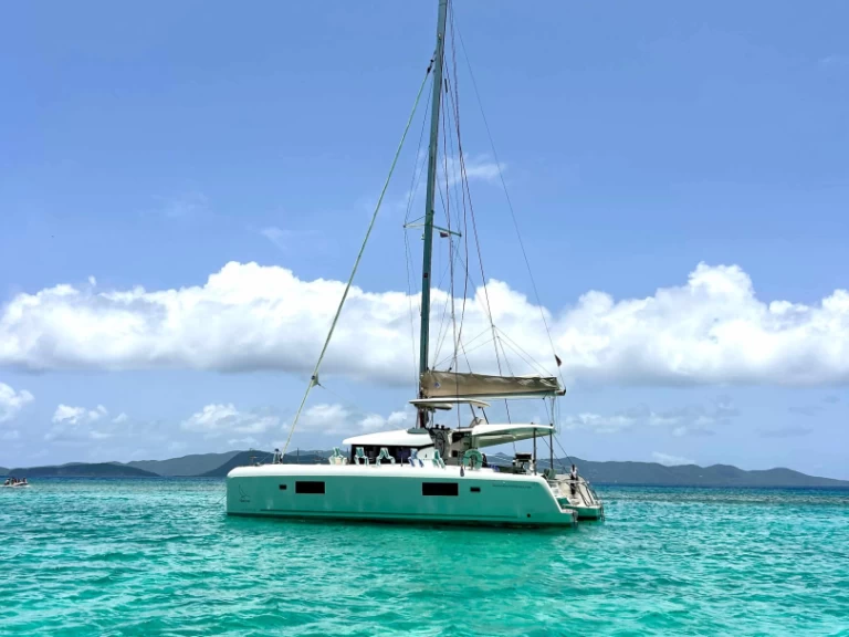 Hire a Lagoon Lagoon 42 Road Town