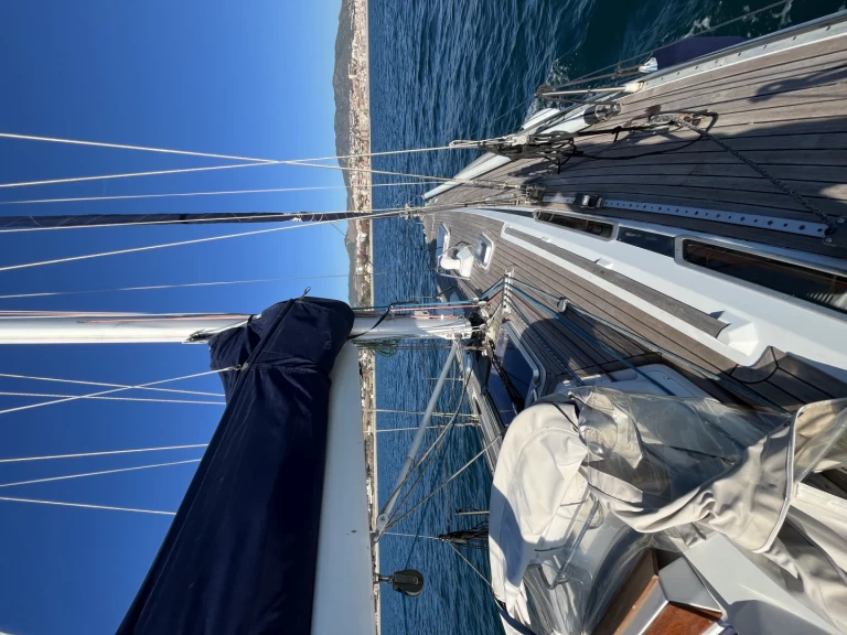 Sailboat to hire Palamós at the best price