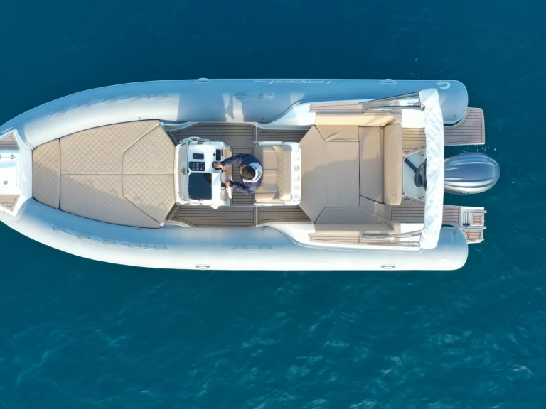 Hire a Capelli Tempest 775 Santa Margherita Ligure