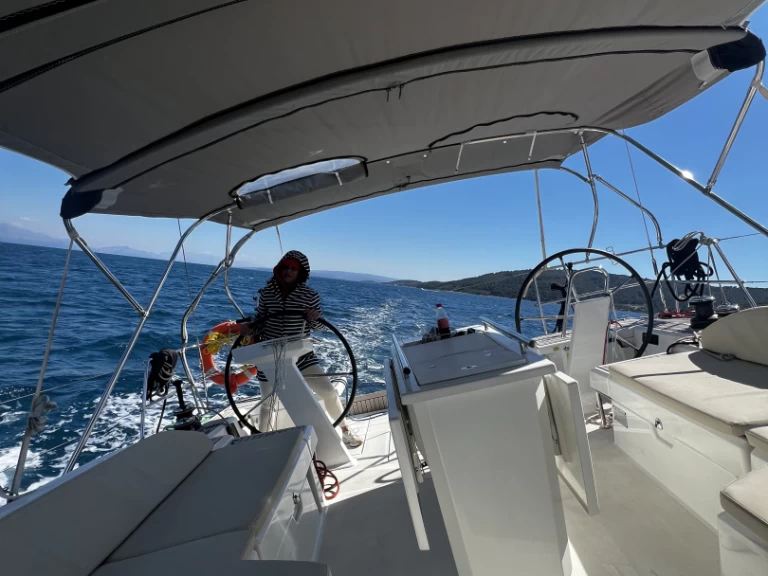 Hire a Bénéteau Oceanis 46.1 Split